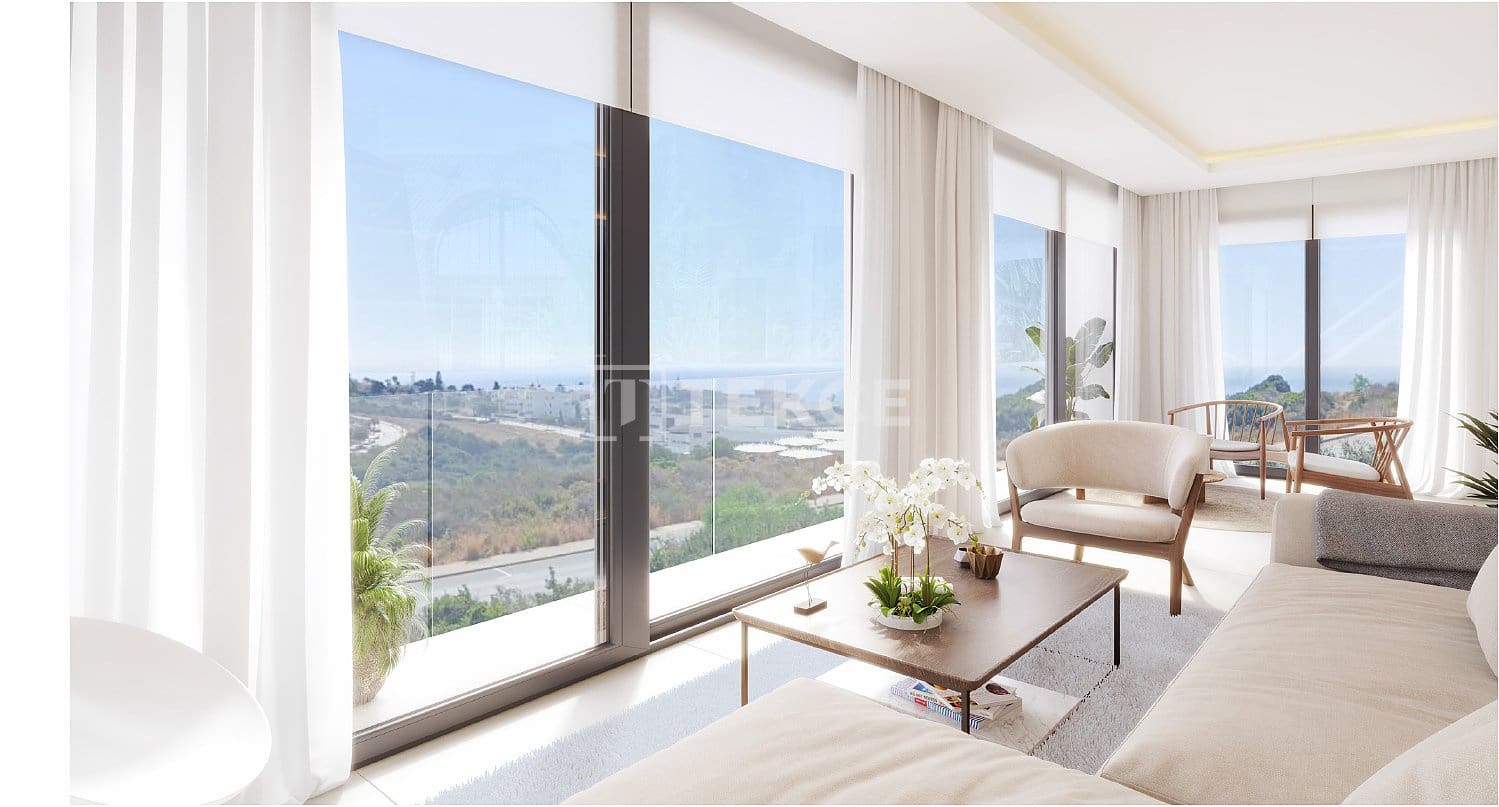 4 sypialnia Willa na sprzedaż w Estepona z basenem - 730 000 € (Ref: 8965228)