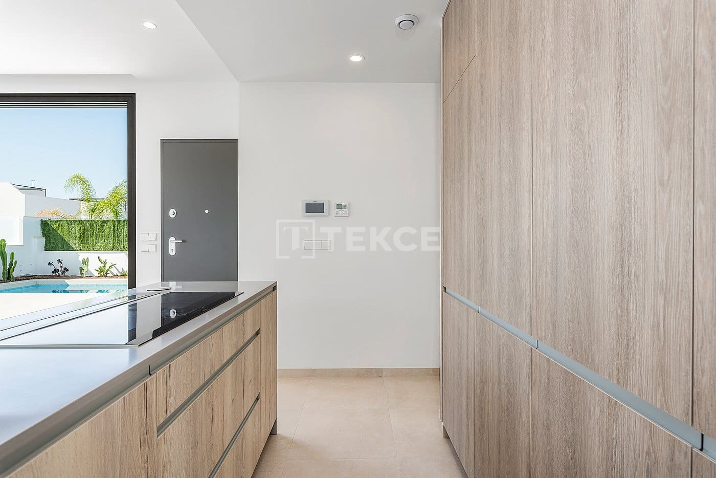 3 sypialnia Willa na sprzedaż w Los Alcazares z basenem - 490 000 € (Ref: 8965256)