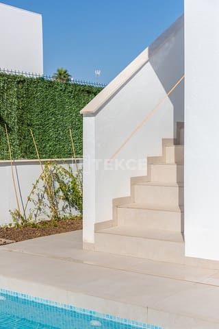 3 sypialnia Willa na sprzedaż w Centro, Los Alcázares z basenem - 490 000 € (Ref: 8965256)