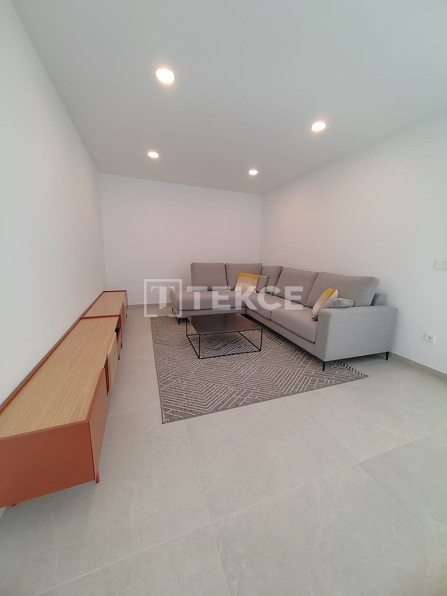 3 bedroom Villa for sale in Rojales with pool - € 575,000 (Ref: 8965261)