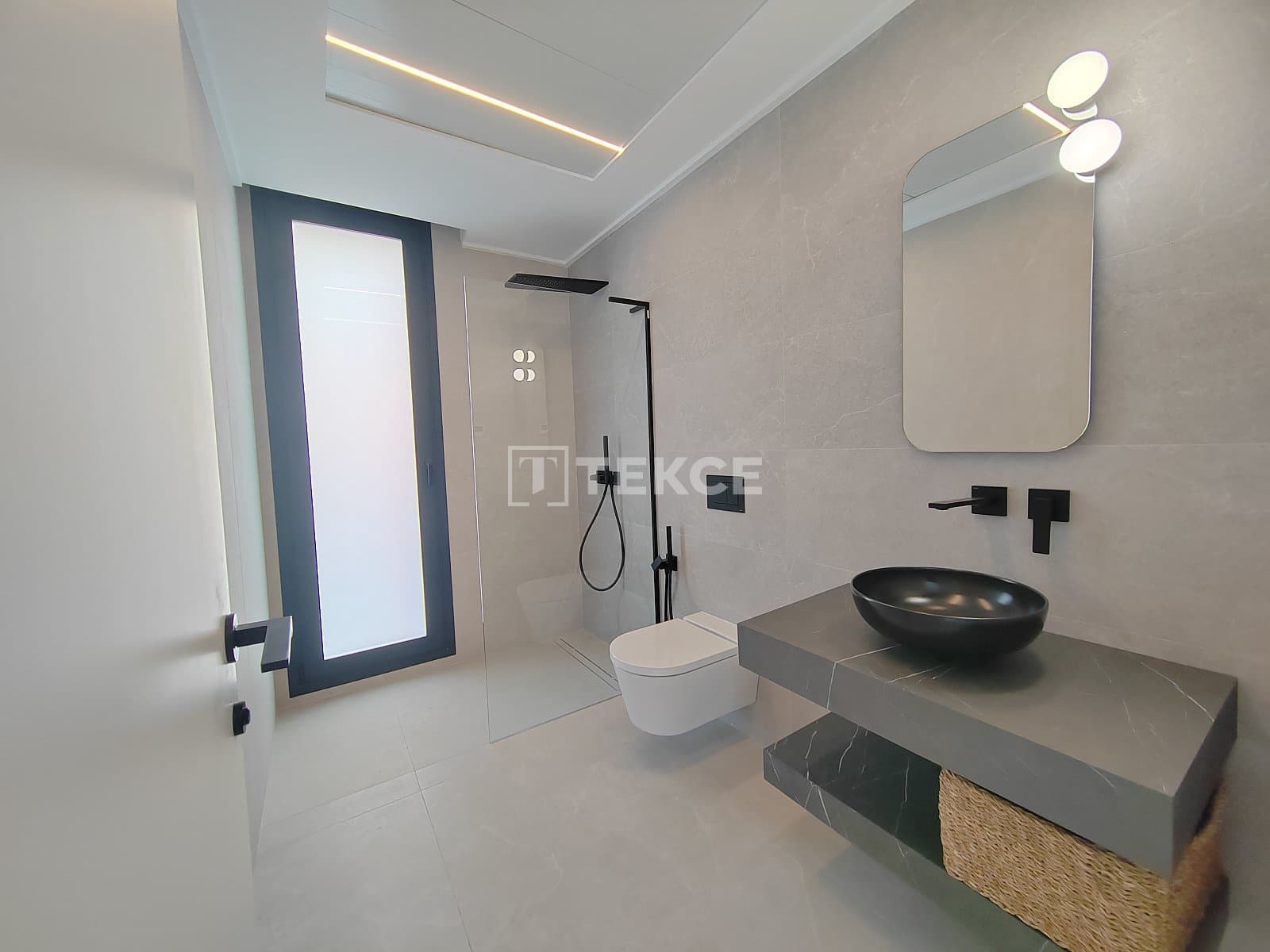 3 bedroom Villa for sale in Rojales with pool - € 575,000 (Ref: 8965261)