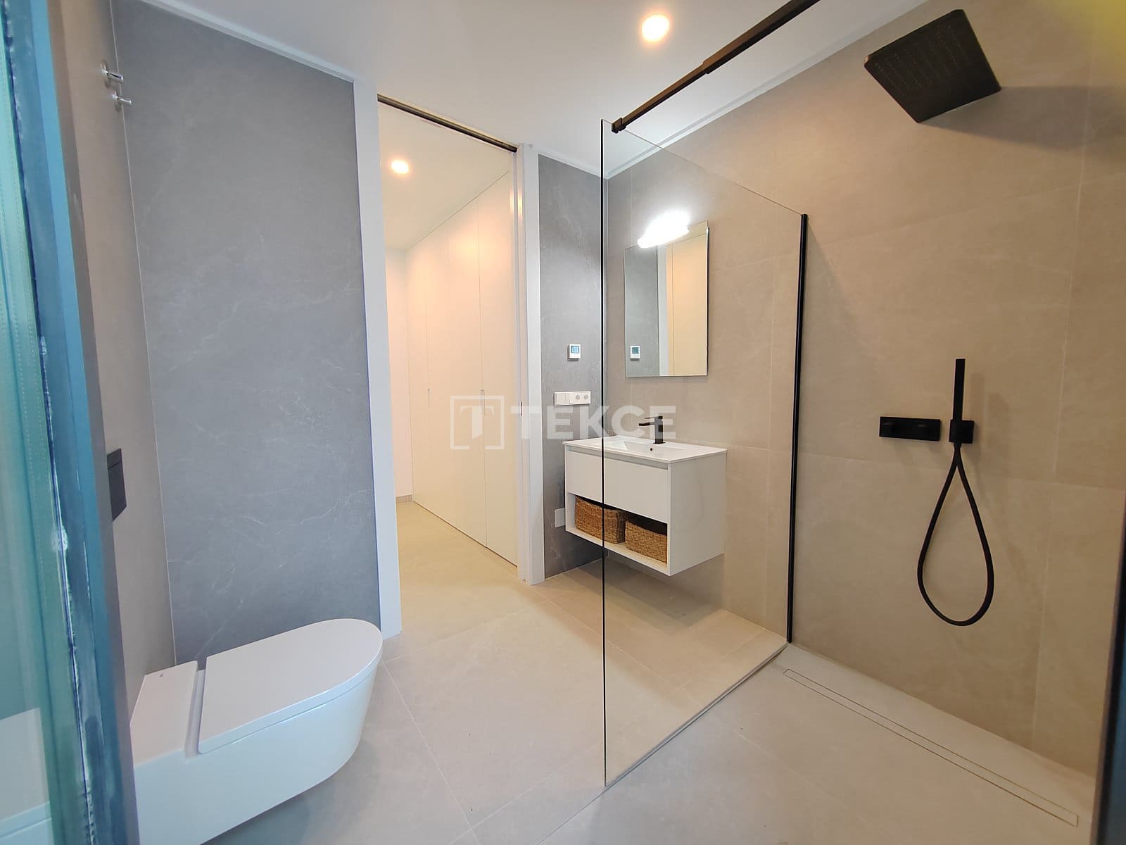 3 bedroom Villa for sale in Rojales with pool - € 575,000 (Ref: 8965261)