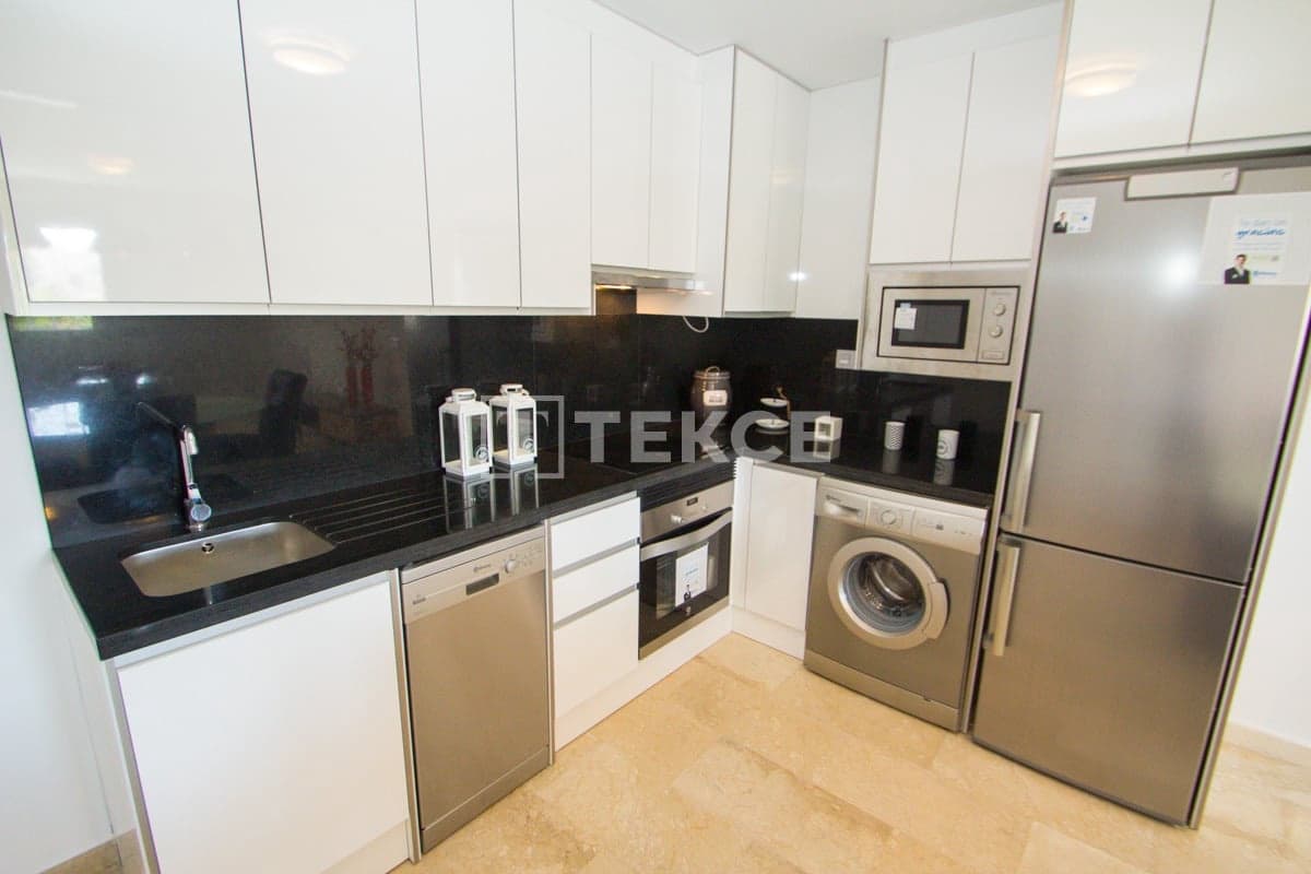 2 bedroom Flat for sale in Villamartin with pool - € 255,000 (Ref: 8965264)