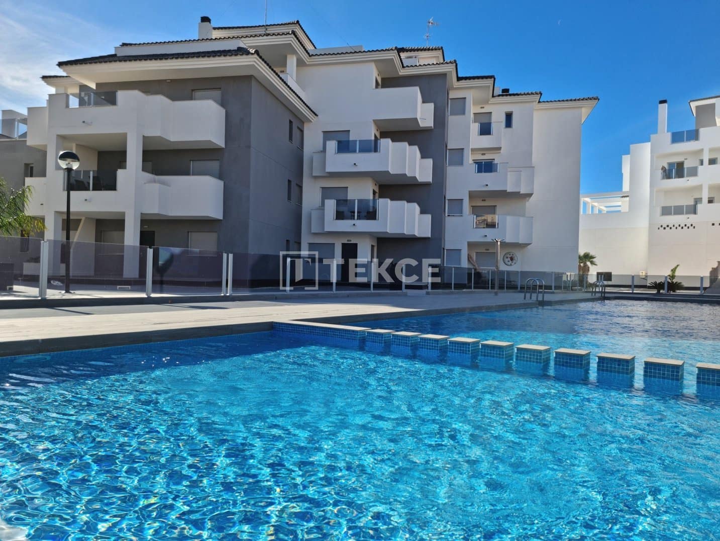 2 bedroom Flat for sale in Villamartin with pool - € 255,000 (Ref: 8965264)