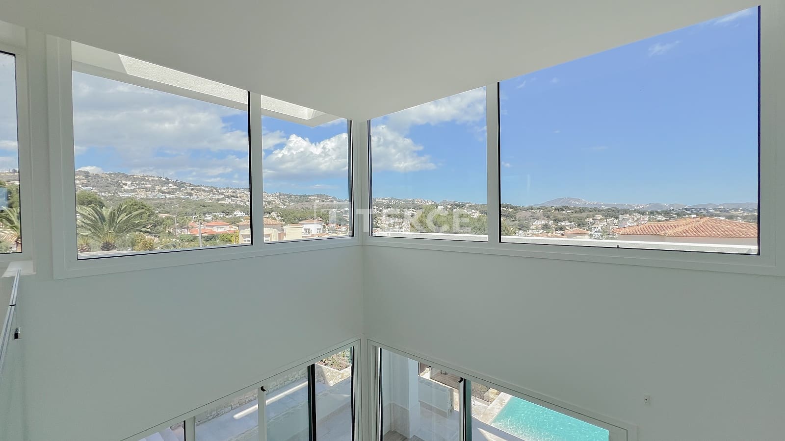 4 makuuhuone Huvila myytävänä paikassa Benissa mukana uima-altaan - 2 260 000 € (Ref: 8965278)