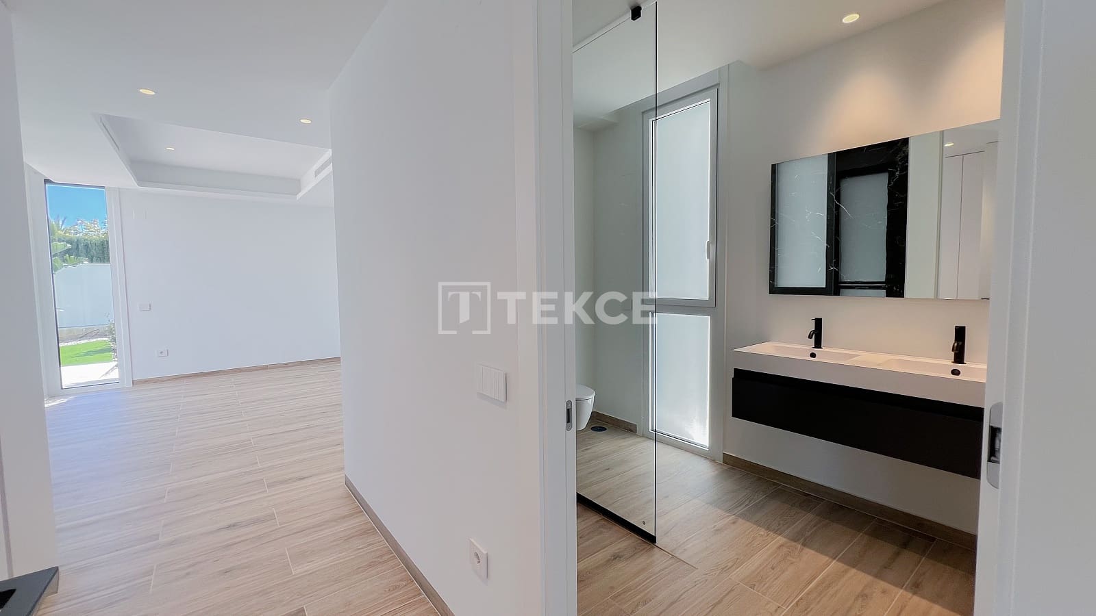 4 makuuhuone Huvila myytävänä paikassa Benissa mukana uima-altaan - 2 260 000 € (Ref: 8965278)