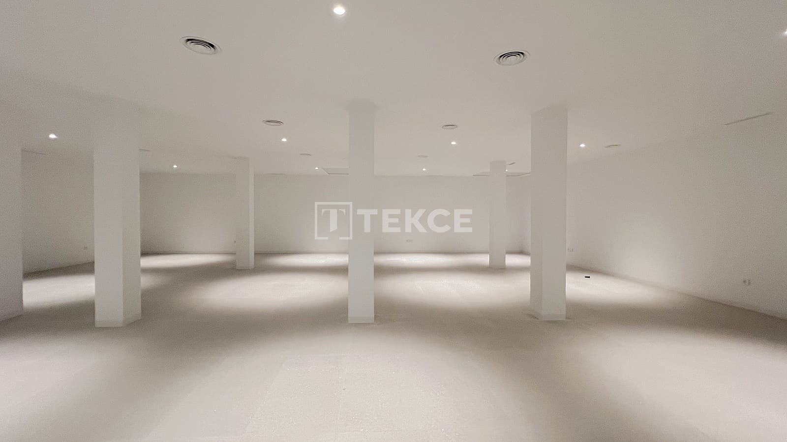 4 makuuhuone Huvila myytävänä paikassa Benissa mukana uima-altaan - 2 260 000 € (Ref: 8965278)