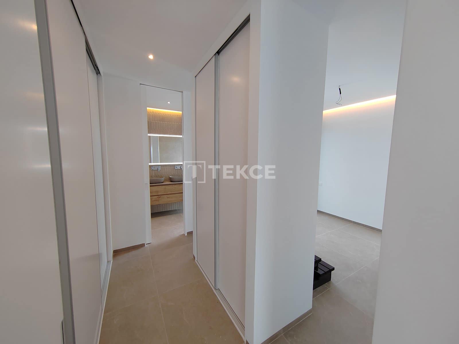 4 sovrum Villa till salu i Playa de San Juan med pool - 950 000 € (Ref: 8965280)