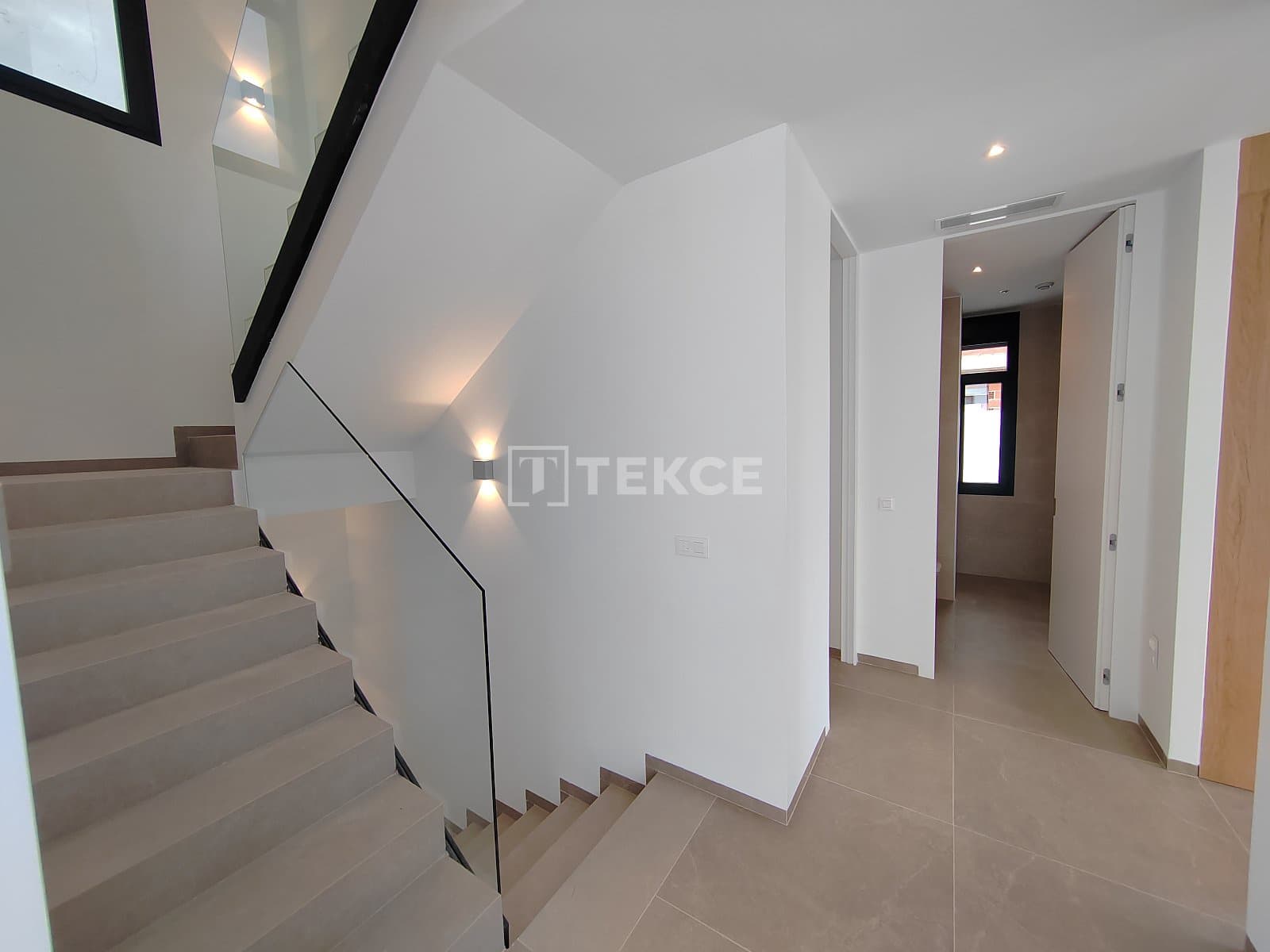 4 sovrum Villa till salu i Playa de San Juan med pool - 950 000 € (Ref: 8965280)