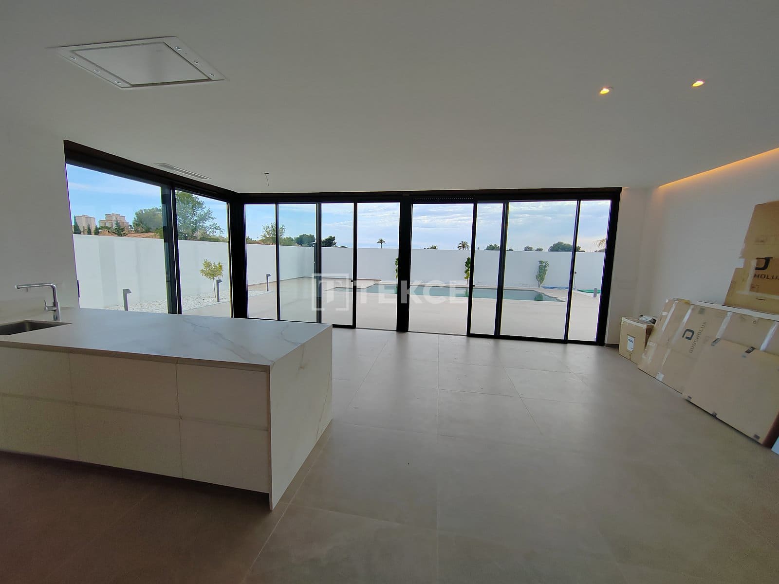 4 sovrum Villa till salu i Playa de San Juan med pool - 950 000 € (Ref: 8965280)