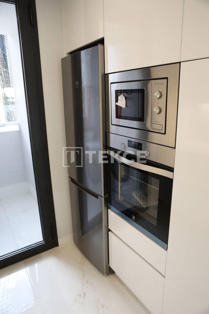 3 sovrum Lägenhet till salu i Benidorm med pool - 641 000 € (Ref: 8965286)