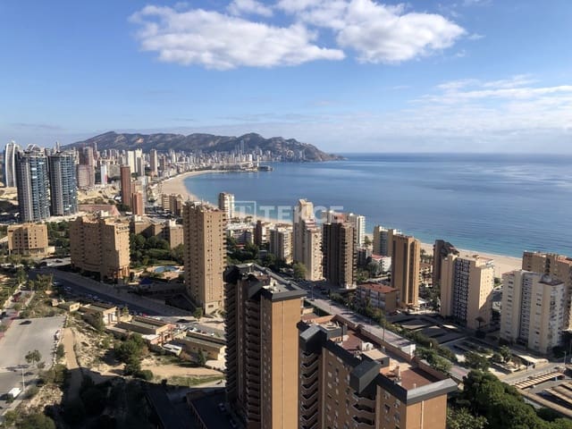 2 soveværelse Lejlighed til salg i Playa Poniente, Benidorm med swimmingpool - € 655.000 (Ref: 8965287)