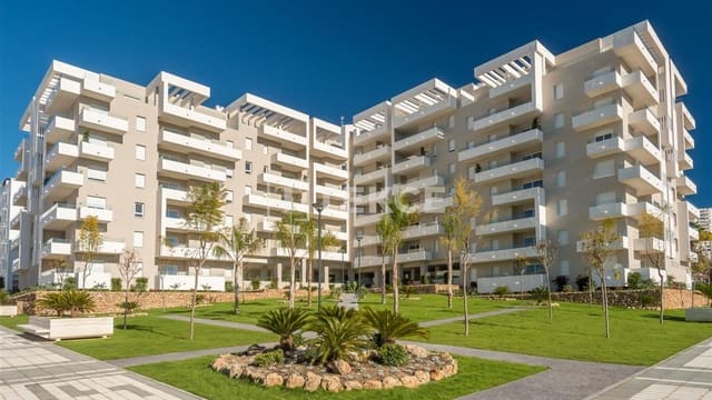 3 sovrum Lägenhet till salu i Nueva Andalucia, Marbella med pool - 435 000 € (Ref: 8965295)