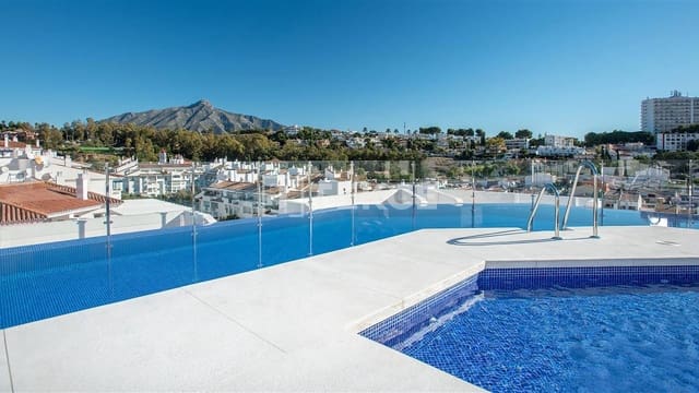 3 sovrum Lägenhet till salu i Nueva Andalucia, Marbella med pool - 435 000 € (Ref: 8965295)