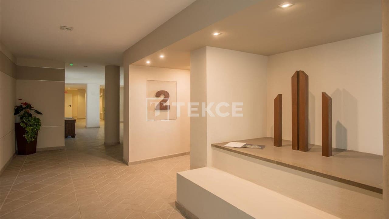 4 Zimmer Wohnung zu verkaufen in Nueva Andalucia mit Pool - 495.000 € (Ref: 8965297)