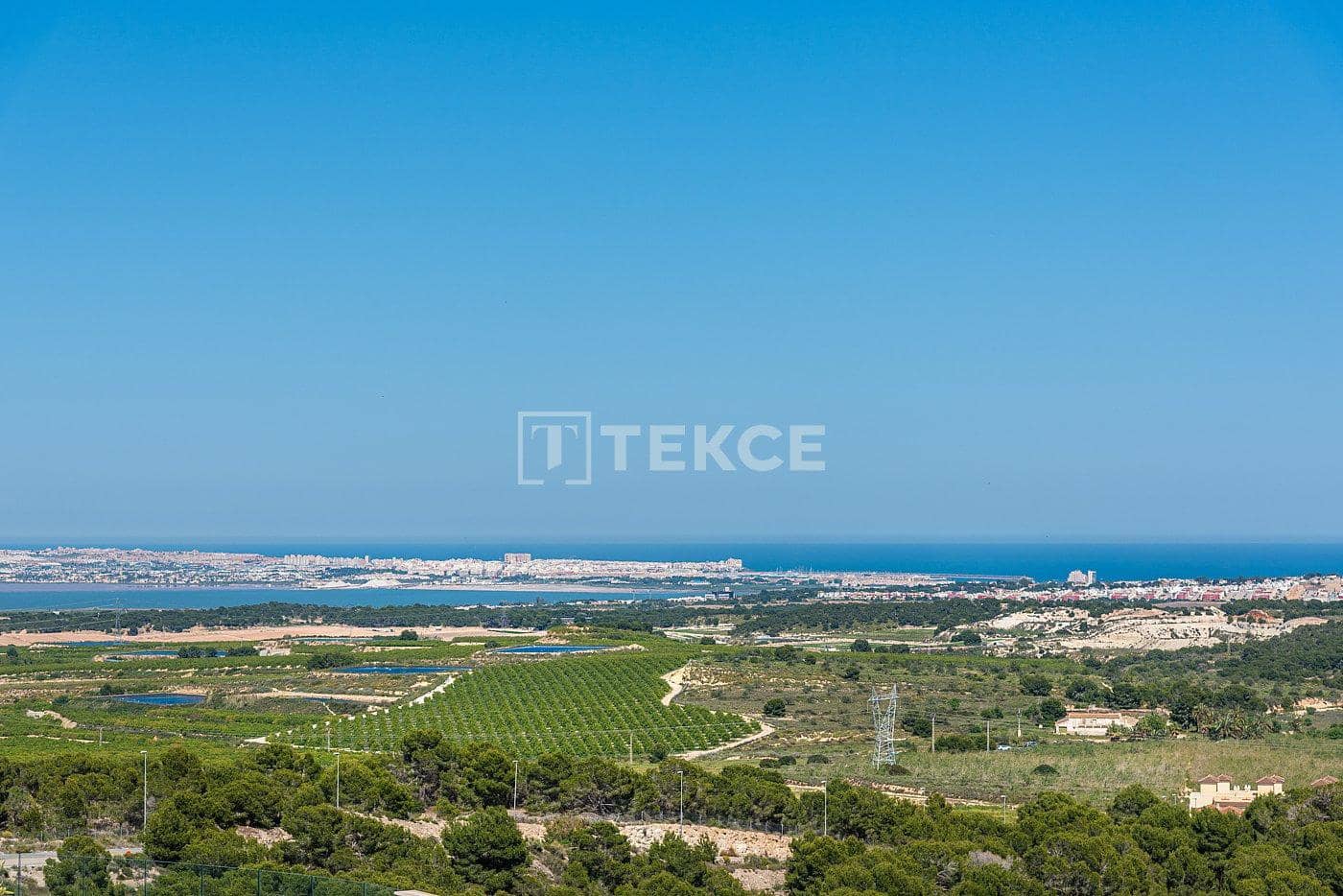 2 Zimmer Wohnung zu verkaufen in San Miguel de Salinas mit Pool - 415.000 € (Ref: 8965327)