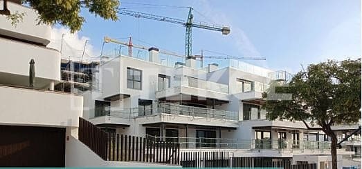 2 bedroom Flat for sale in Estepona with pool garage - € 795,000 (Ref: 8965365)