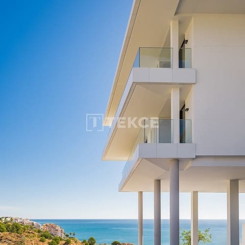 2 soveværelse Lejlighed til salg i El Higuerón, Fuengirola med swimmingpool - € 822.000 (Ref: 8965371)