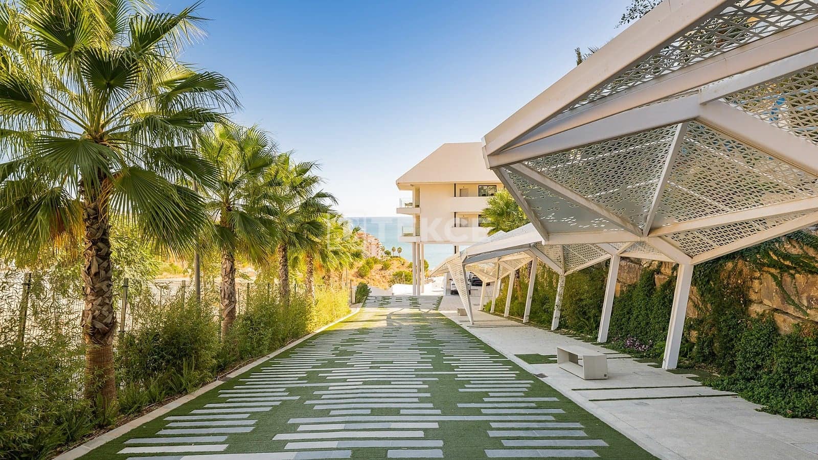 2 sovrum Lägenhet till salu i Fuengirola med pool - 907 000 € (Ref: 8965372)