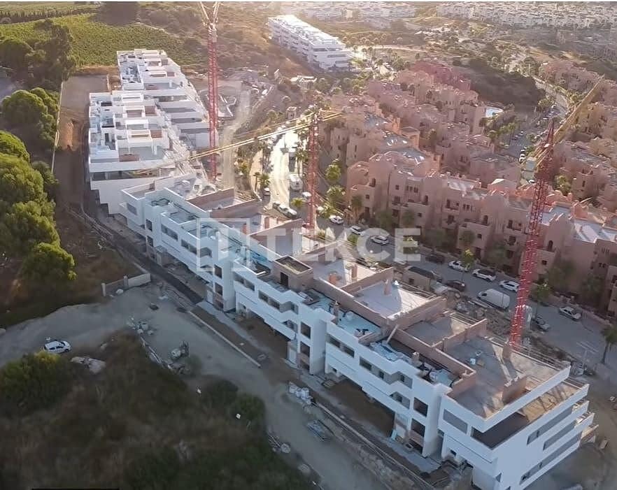 2 chambre Appartement à vendre à La Duquesa / Puerto de la Duquesa avec piscine - 522 000 € (Ref: 8965399)