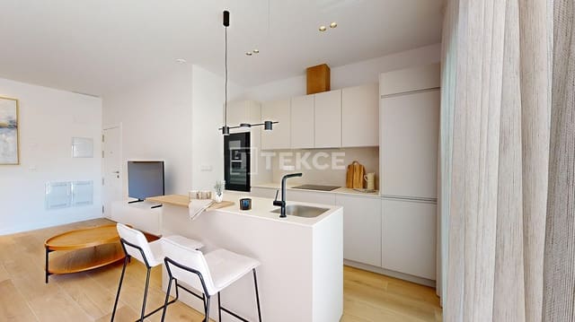 Piso de 3 habitaciones en Guardamar del Segura en venta con piscina - 350.000 € (Ref: 8965434)