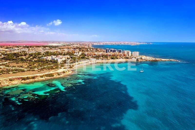 2 sovrum Lägenhet till salu i Orihuela Costa med pool - 319 000 € (Ref: 8965448)