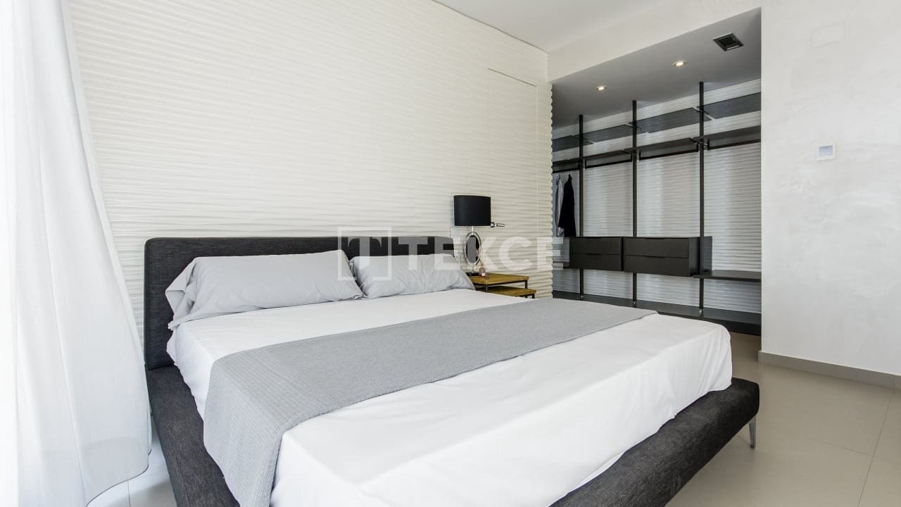 3 sypialnia Willa na sprzedaż w Dehesa de Campoamor z basenem - 975 000 € (Ref: 8965456)