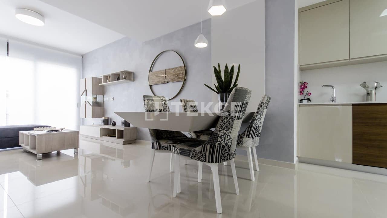 3 sypialnia Willa na sprzedaż w San Miguel de Salinas z basenem - 630 000 € (Ref: 8965458)