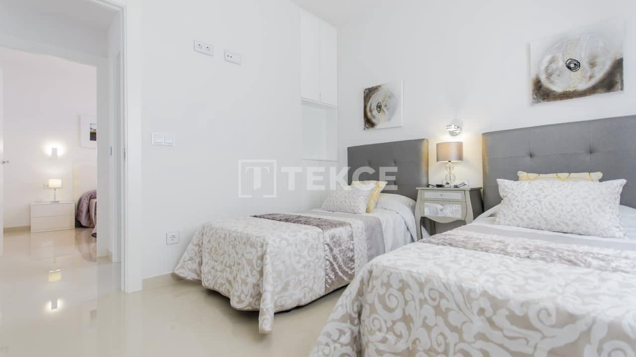 3 sypialnia Willa na sprzedaż w San Miguel de Salinas z basenem - 630 000 € (Ref: 8965458)