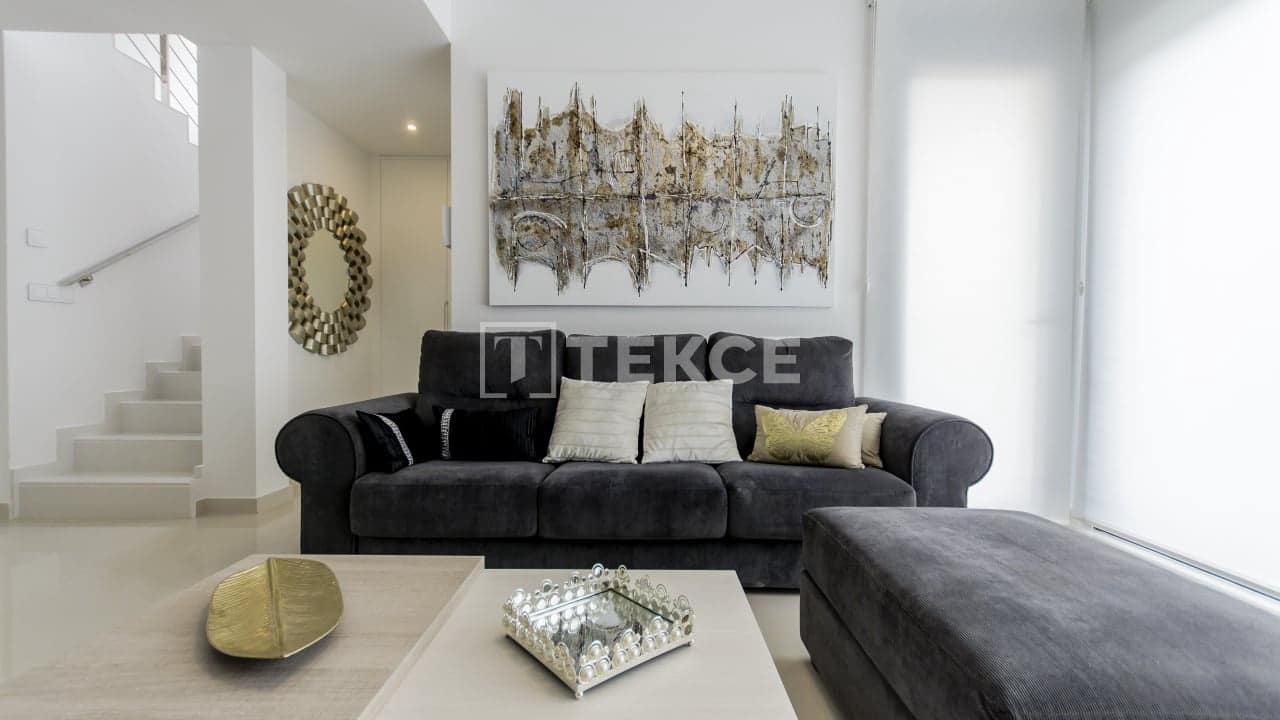 3 sypialnia Willa na sprzedaż w San Miguel de Salinas z basenem - 630 000 € (Ref: 8965458)