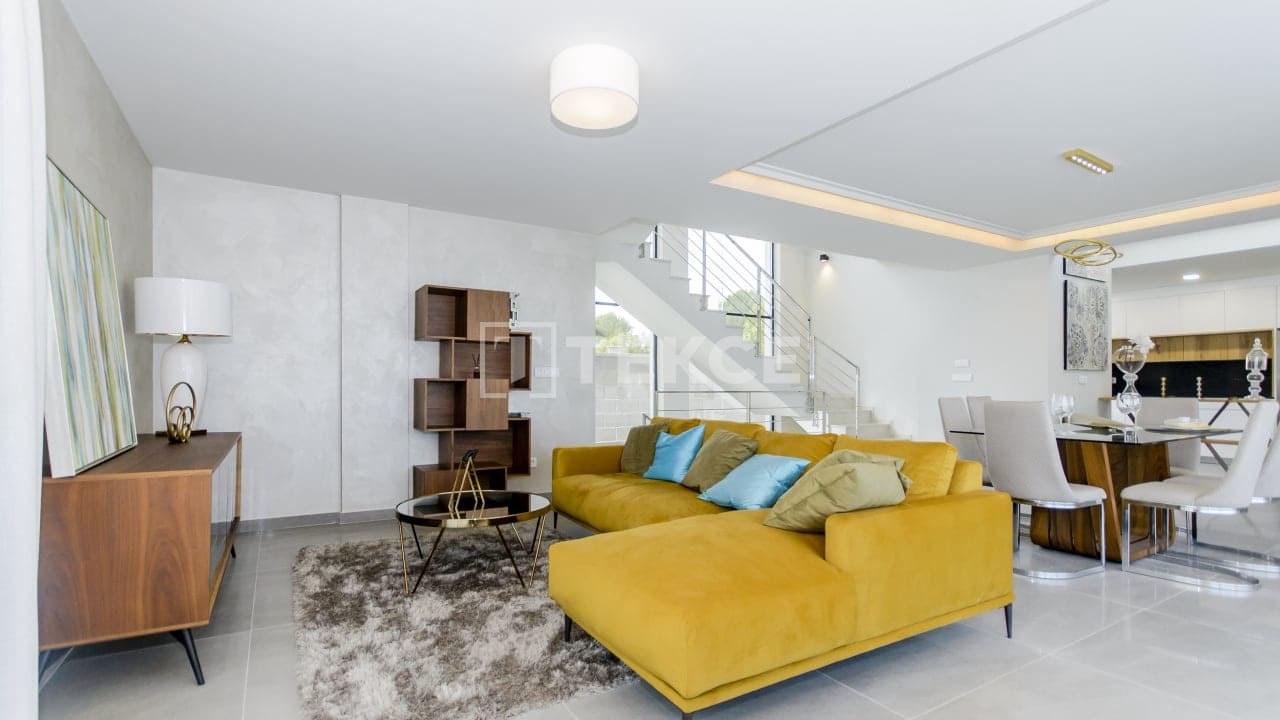 3 sypialnia Willa na sprzedaż w San Miguel de Salinas z basenem - 630 000 € (Ref: 8965458)