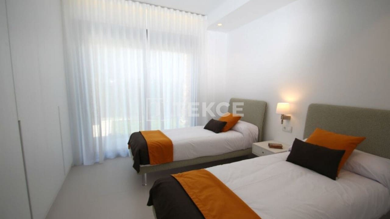 3 sypialnia Willa na sprzedaż w San Miguel de Salinas z basenem - 630 000 € (Ref: 8965458)