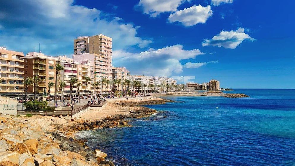 2 Zimmer Wohnung zu verkaufen in Torrevieja mit Pool - 339.000 € (Ref: 8965459)