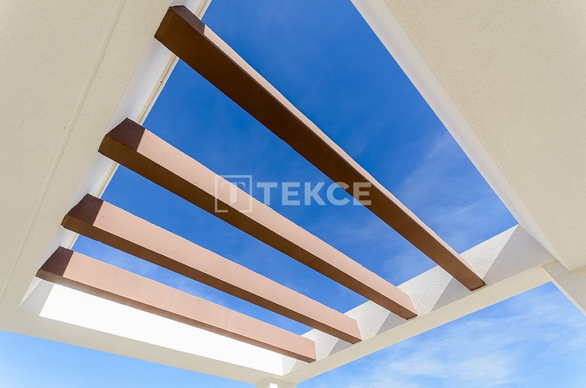 3 Zimmer Villa zu verkaufen in Ciudad Quesada mit Pool - 579.000 € (Ref: 8965470)