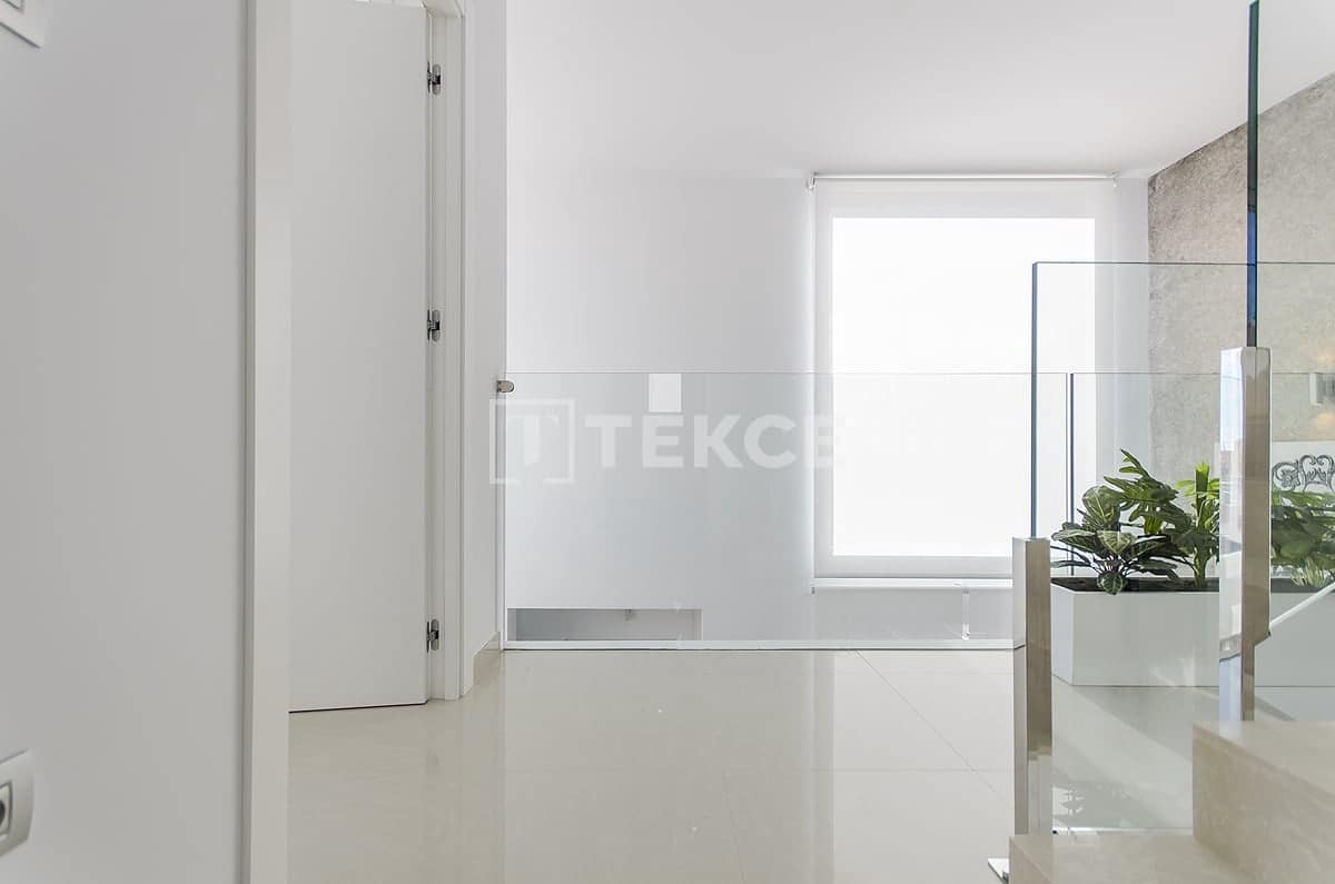 3 Zimmer Villa zu verkaufen in Ciudad Quesada mit Pool - 579.000 € (Ref: 8965470)