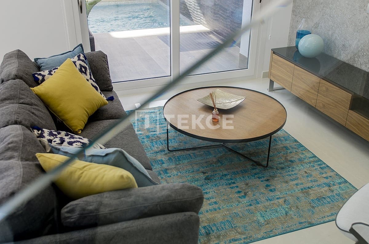 3 Zimmer Villa zu verkaufen in Ciudad Quesada mit Pool - 579.000 € (Ref: 8965470)