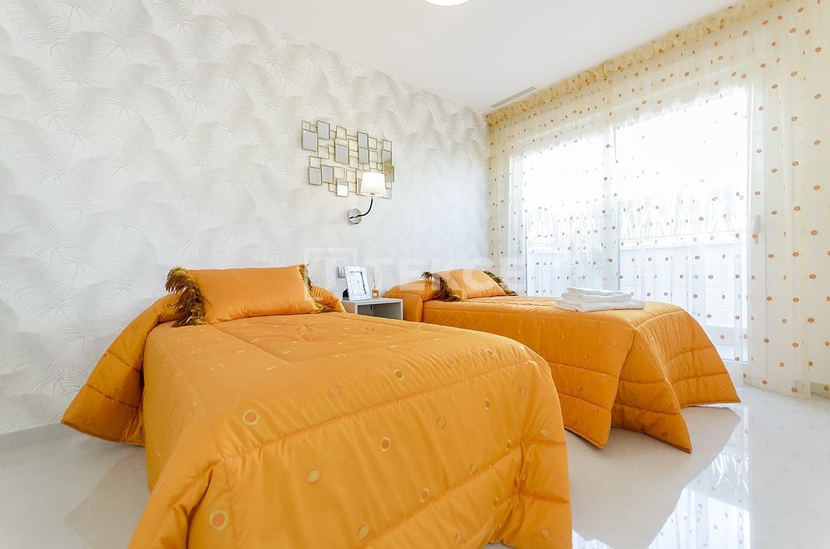 3 Zimmer Villa zu verkaufen in Ciudad Quesada mit Pool - 579.000 € (Ref: 8965470)