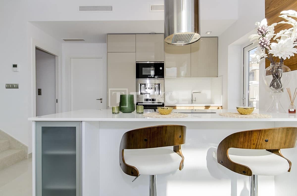 3 Zimmer Villa zu verkaufen in Ciudad Quesada mit Pool - 579.000 € (Ref: 8965470)