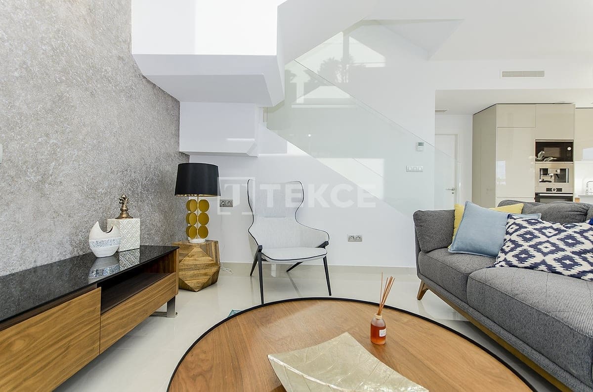 3 Zimmer Villa zu verkaufen in Ciudad Quesada mit Pool - 579.000 € (Ref: 8965470)