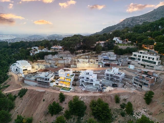 4 Zimmer Villa zu verkaufen in Pinares de San Antón, Málaga Stadt mit Pool - 2.700.000 € (Ref: 8965503)