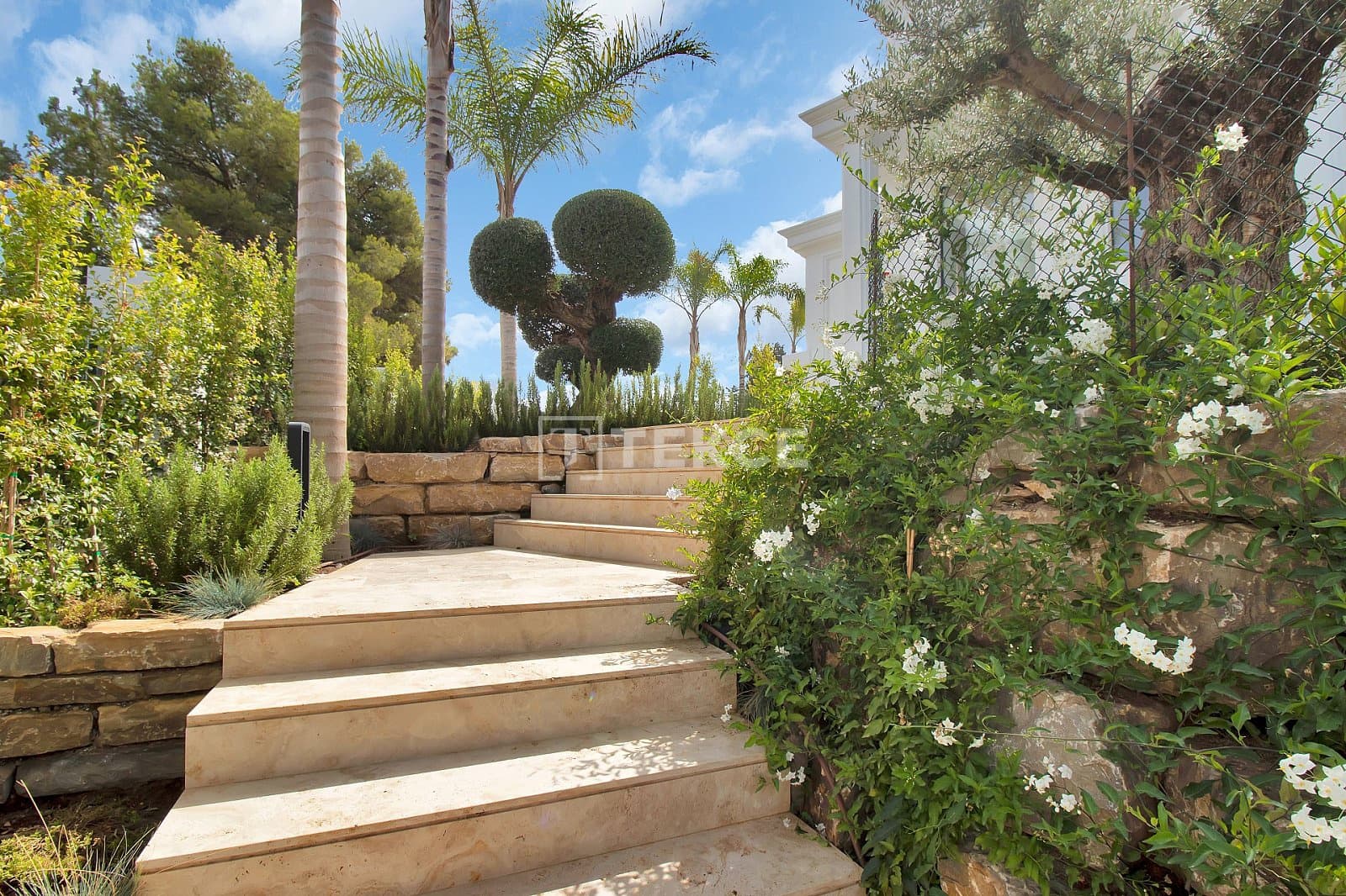 5 bedroom Villa for sale in Golden Mile with pool - € 6,400,000 (Ref: 8965517)