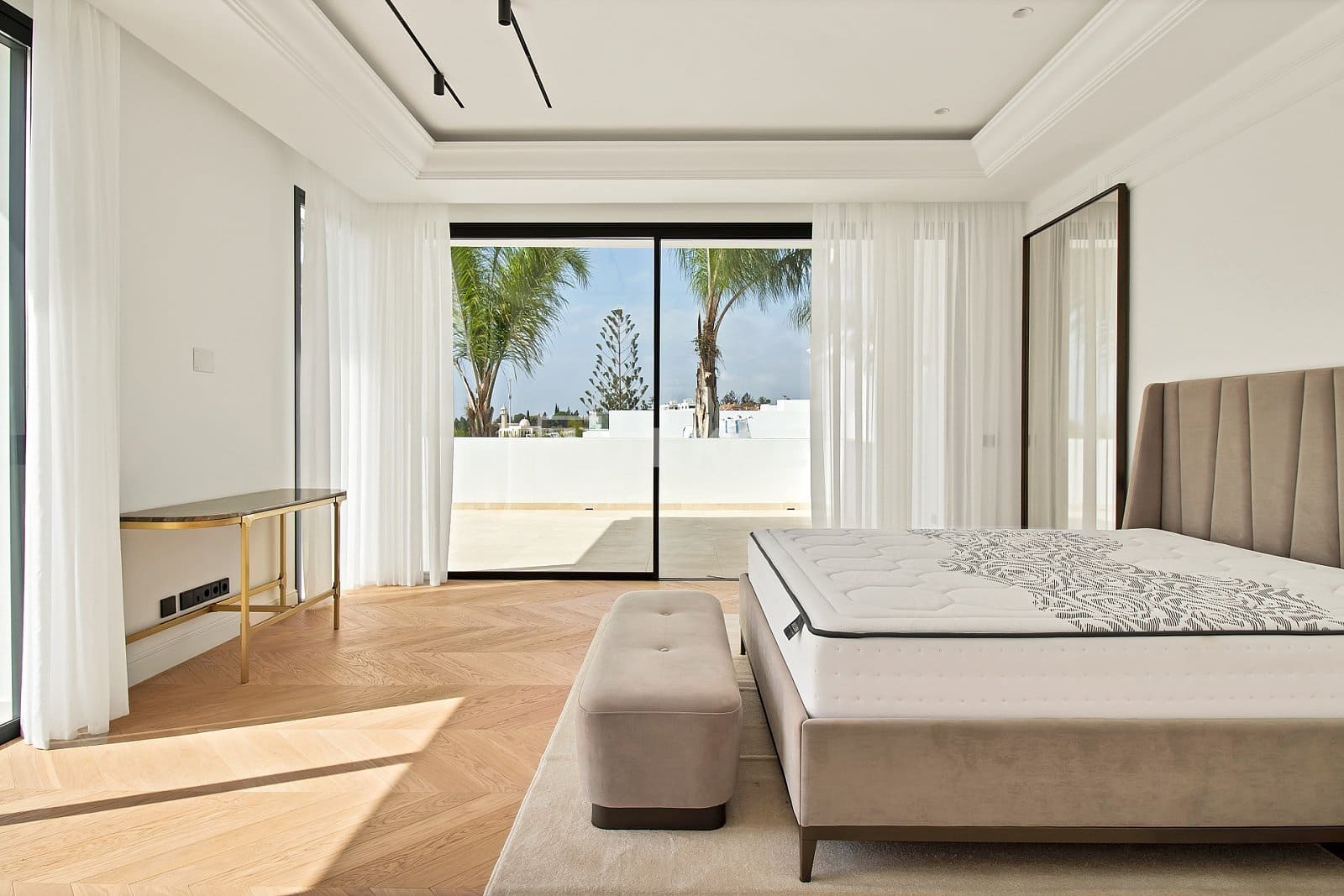 5 bedroom Villa for sale in Golden Mile with pool - € 6,400,000 (Ref: 8965517)