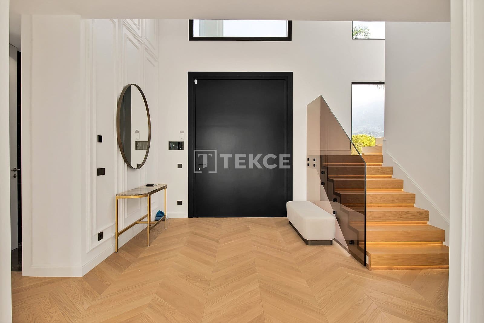 5 bedroom Villa for sale in Golden Mile with pool - € 6,400,000 (Ref: 8965517)