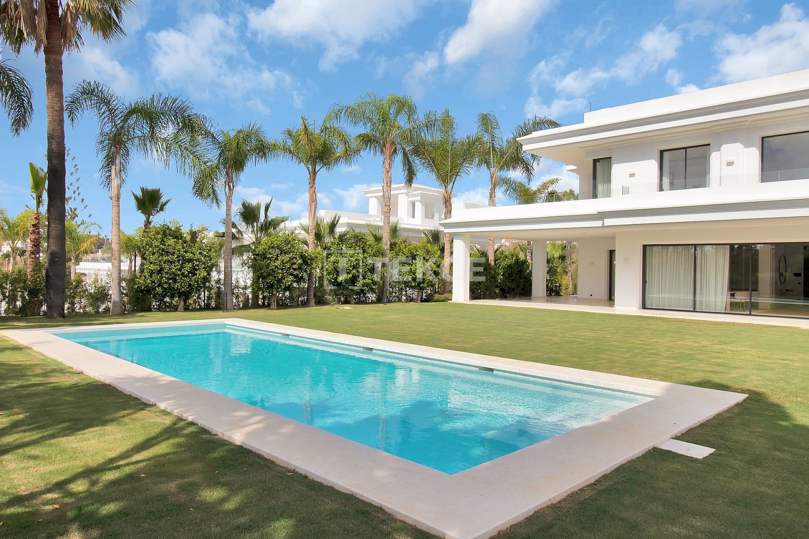 5 bedroom Villa for sale in Golden Mile with pool - € 6,400,000 (Ref: 8965517)