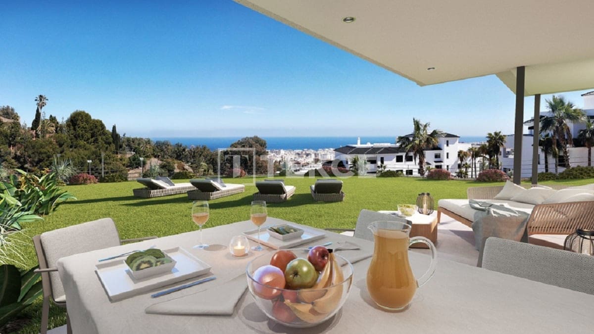 3 sypialnia Mieszkanie na sprzedaż w Estepona z basenem - 800 000 € (Ref: 8965518)