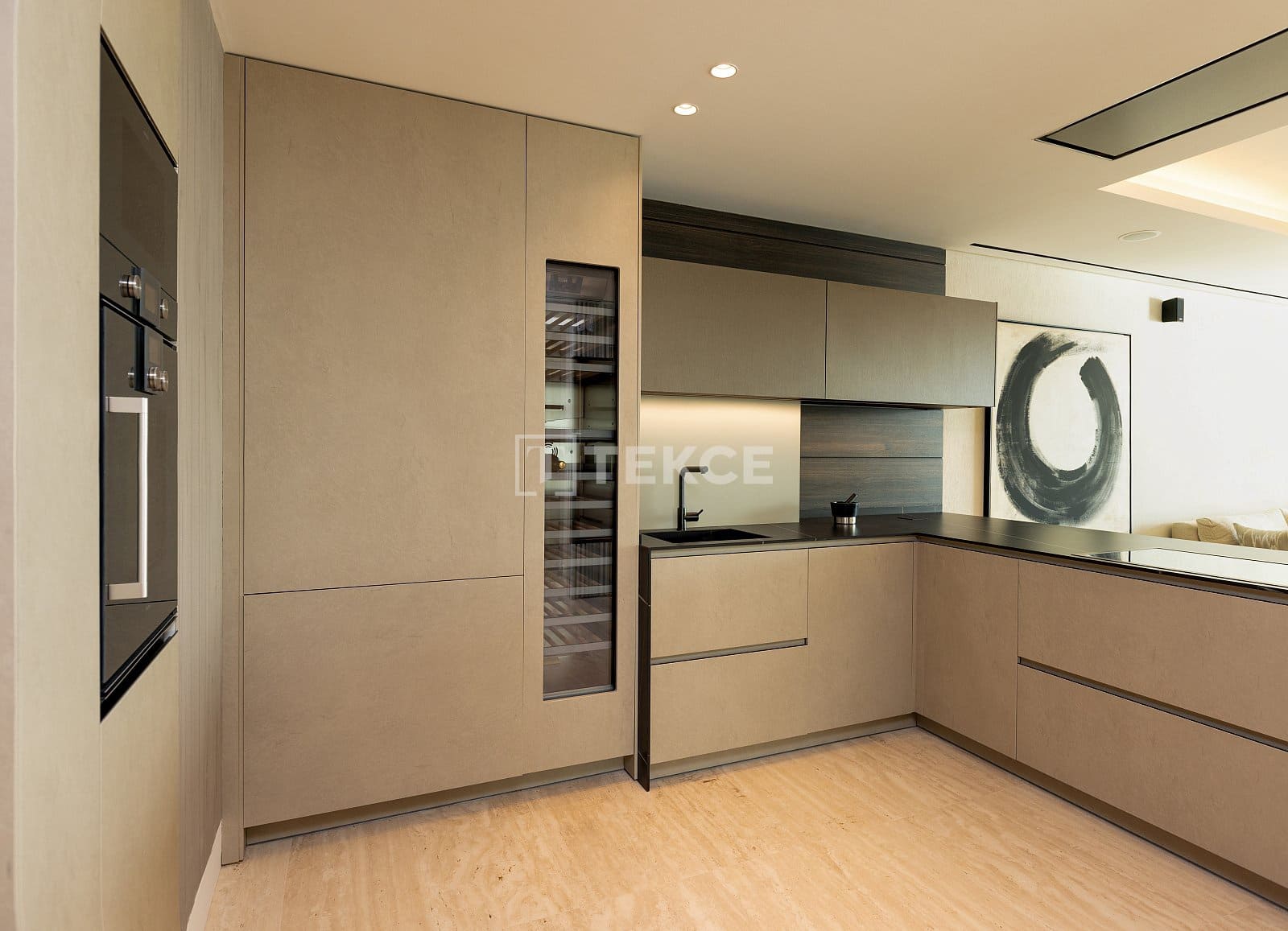 4 slaapkamer Flat te koop in Estepona met zwembad - € 4.385.000 (Ref: 8965540)