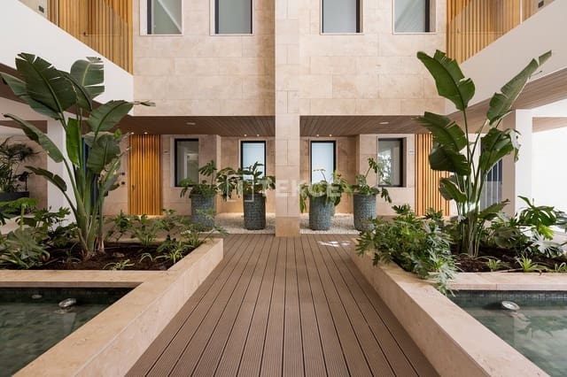 3 sypialnia Mieszkanie na sprzedaż w Centro, Estepona z basenem - 5 000 000 € (Ref: 8965541)