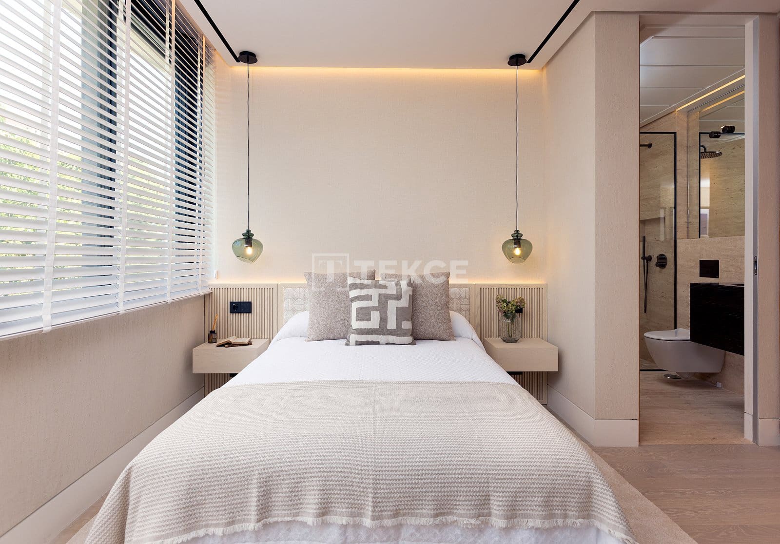 3 sypialnia Mieszkanie na sprzedaż w Estepona z basenem - 5 000 000 € (Ref: 8965541)