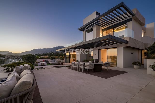 3 Zimmer Wohnung zu verkaufen in Centro, Estepona mit Pool - 6.500.000 € (Ref: 8965541)