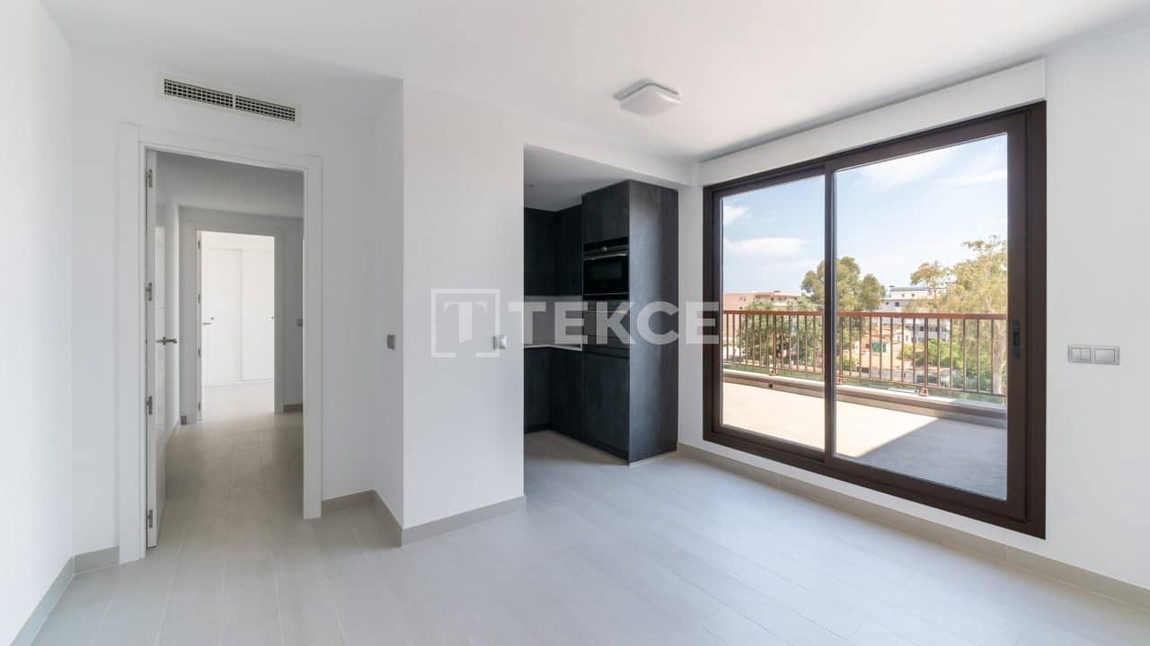 2 soveværelse Lejlighed til salg i Denia med swimmingpool - € 345.000 (Ref: 8965570)